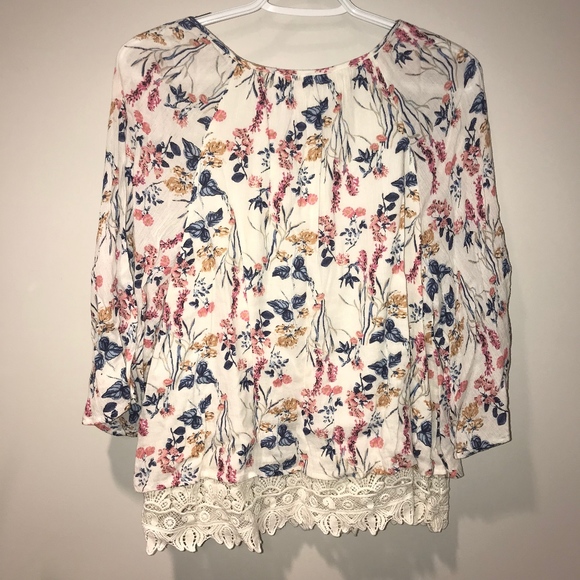 Style & Co Petite Woman's Floral Blouse - Picture 3 of 4